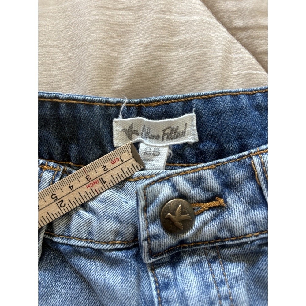 Others Follow Denim Cut Off Booty Floral Embroidered Crochet Shorts Size 25 - Picture 7 of 9